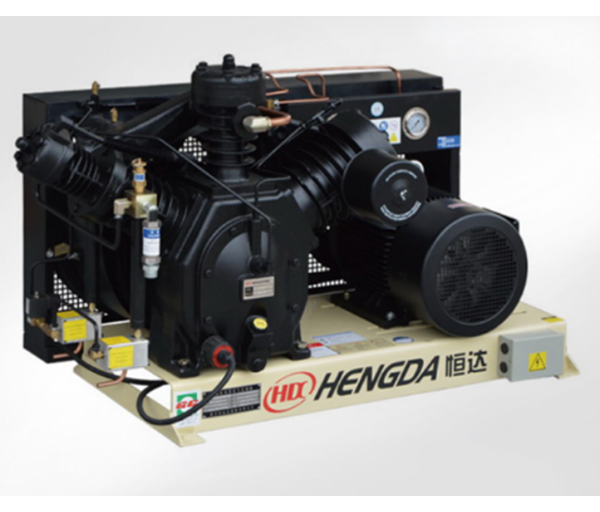 活塞空壓（yā）機中高壓